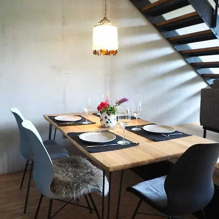 Holzer 2.0 Apartment