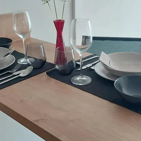 Holzer 2.0 Apartment